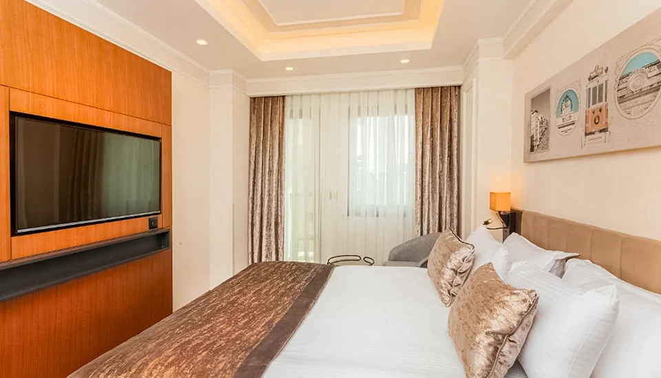 هتل موکارناس پرا استانبول